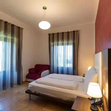 Ginevra Agrituristico 4* Ficarra