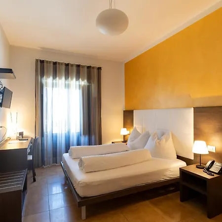 Hotel Ginevra Agrituristico 4*