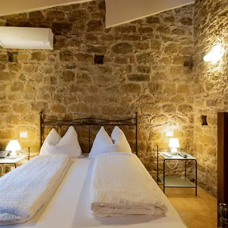 Hotel Ginevra Agrituristico 4*