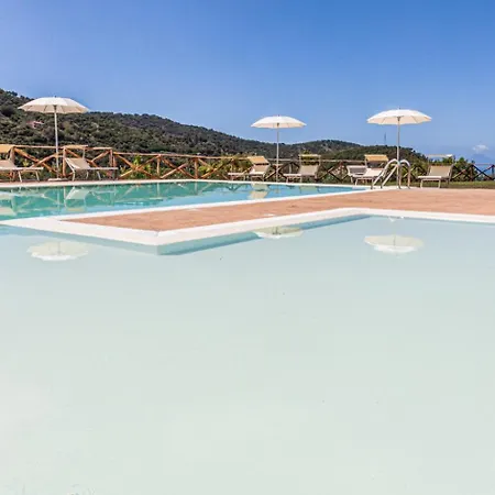 Ginevra Agrituristico 4*