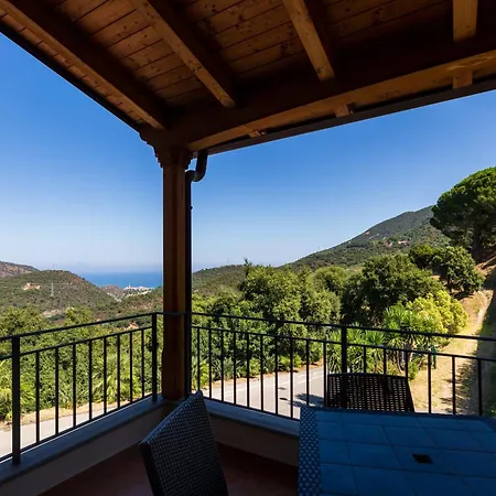 Ginevra Agrituristico 4*