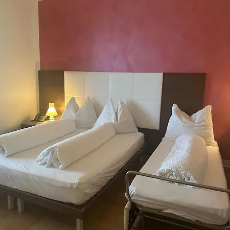 Ginevra Agrituristico Hotel 4*