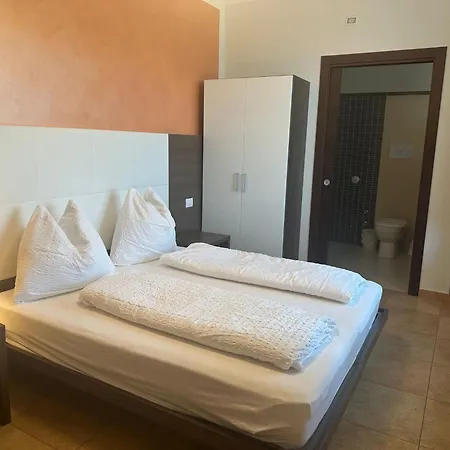 Ginevra Agrituristico 4* Ficarra