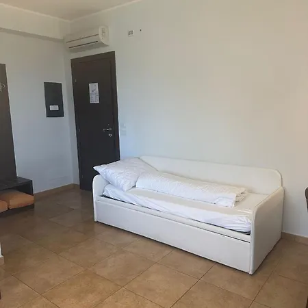 Ginevra Agrituristico Hotel 4*